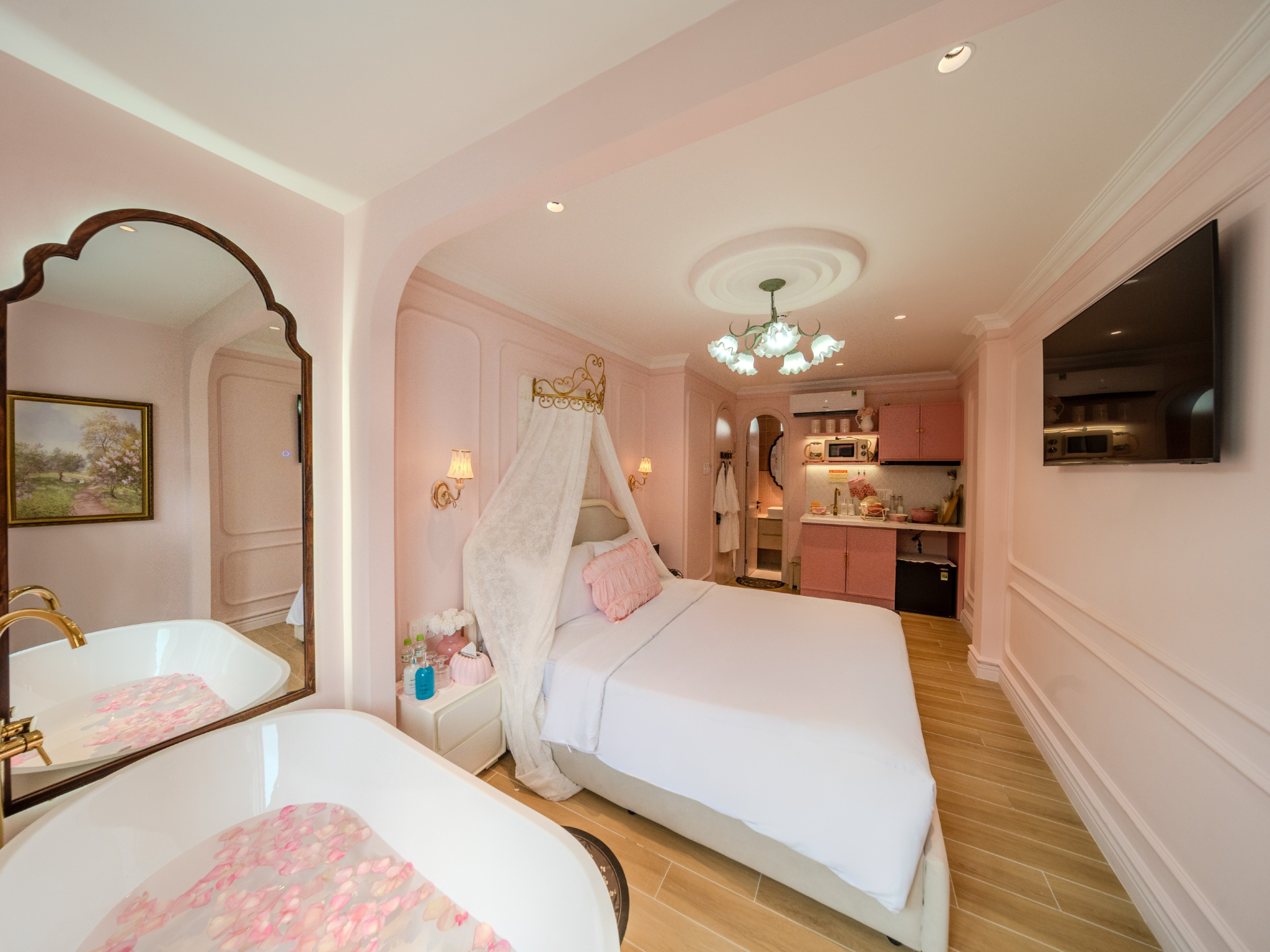 Space Home Chi Nhánh Hòa Hưng - Cách Mạng Tháng Tám